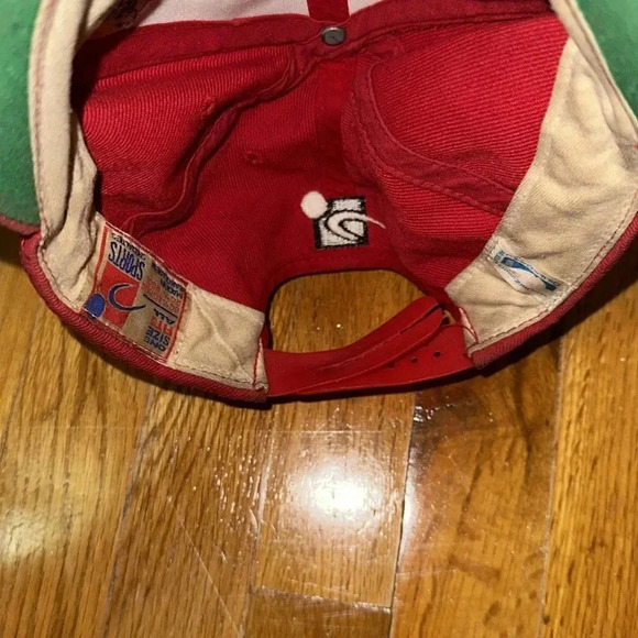 Vintage Chicago Bulls Basketball NBA Cap Hat Red/Black Snapback Collectible - Picture 16 of 16